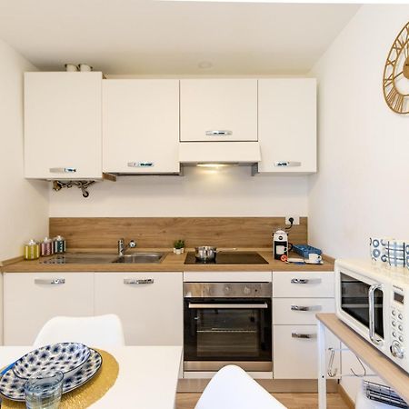 Golden Lake - Luxury Apartment ☆☆☆☆☆ - 100M From The Lake Baveno Bagian luar foto