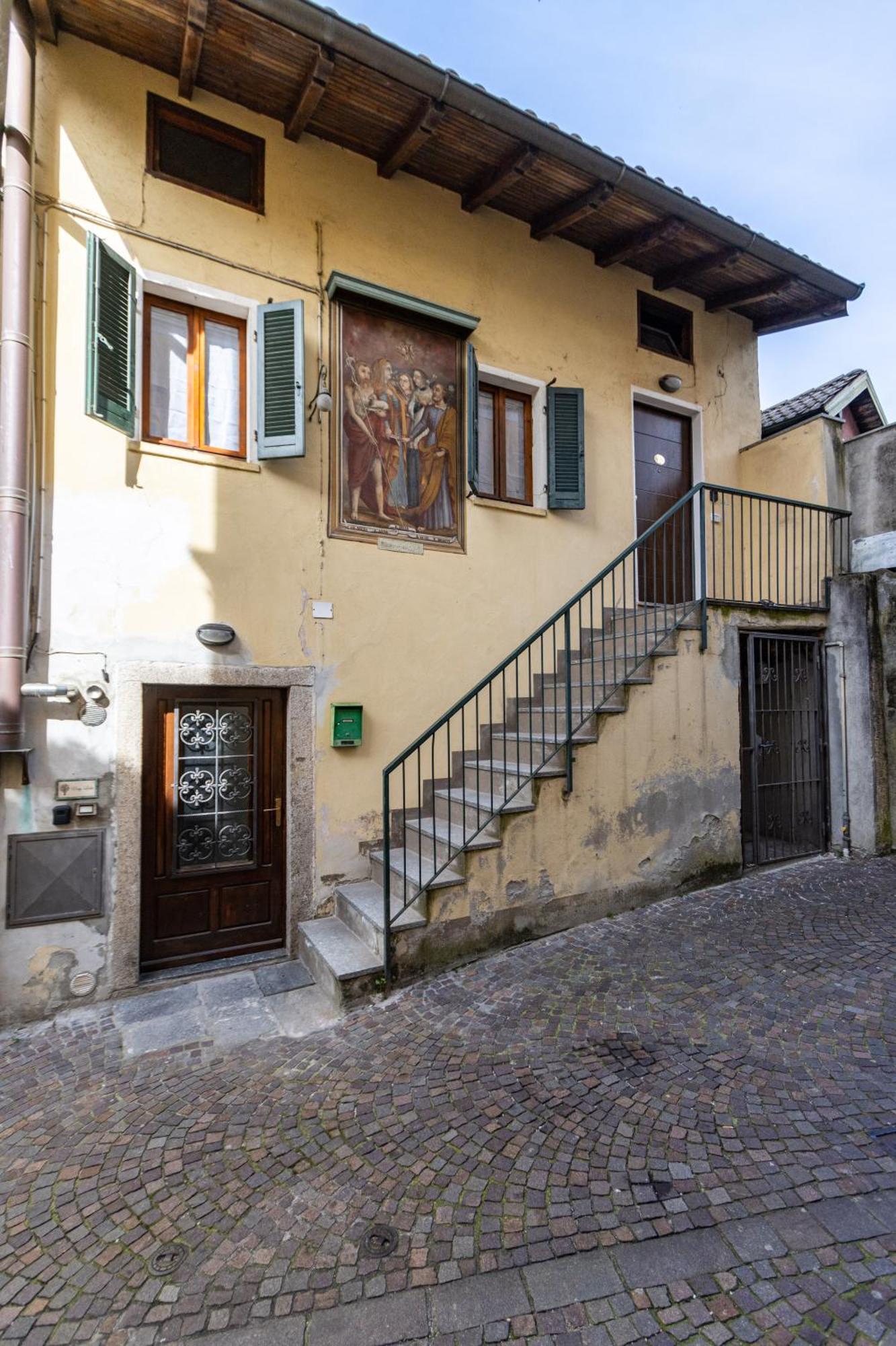 Golden Lake - Luxury Apartment ☆☆☆☆☆ - 100M From The Lake Baveno Bagian luar foto
